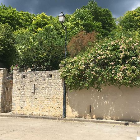 Hotel Le Clos Du Point De Vue Montigny-sur-Loing Exterior foto