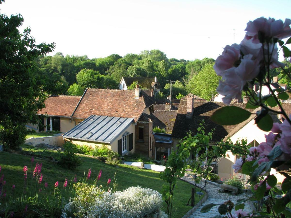 Hotel Le Clos Du Point De Vue Montigny-sur-Loing Exterior foto